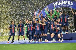 开云官方app入口-包含欧预赛赛场悬念迭起，球员们誓夺晋级机会的词条