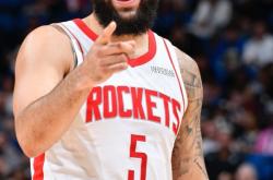 开云体育中国官网-包含篮网鏖战公牛，范弗利特点燃赛场的词条