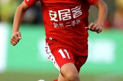 开云体育平台APP-队员换代，青年球员崭露头角引人瞩目