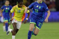 开云体育官网-包含巴西女足队员因伤暂时离开训练的词条