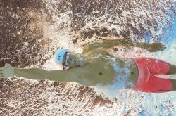 开云在线直播-德甲争冠战焦点战，爵士全面压制独行侠