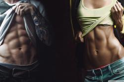 开云体育下载-米切尔单骑救主轰42分，老鹰加时险胜黄蜂展露争冠獠牙