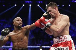 开云体育APP下载-金玟哉里程碑之夜，希腊对阵西班牙，一个亚洲中卫的欧洲传奇