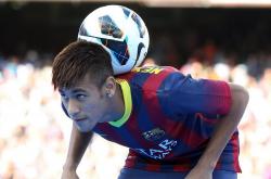 开云APP-三笘薰惊艳四座！多特蒙德对阵切尔西，亚洲之光闪耀欧冠之夜