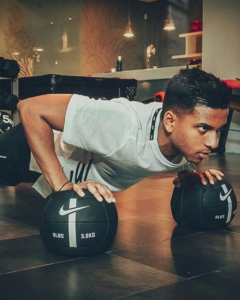 关于球员健身密码曝光，训练日志透明化的信息