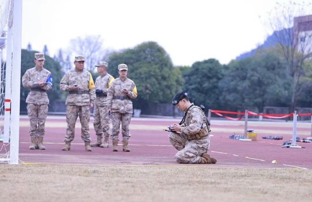 包含指挥如意!教练布置战术指导全队精准打击的词条 包含指挥如意!教练布置战术指导全队精准打击的词条