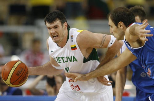 塞尔维亚客场取胜立陶宛，艰苦获得三分