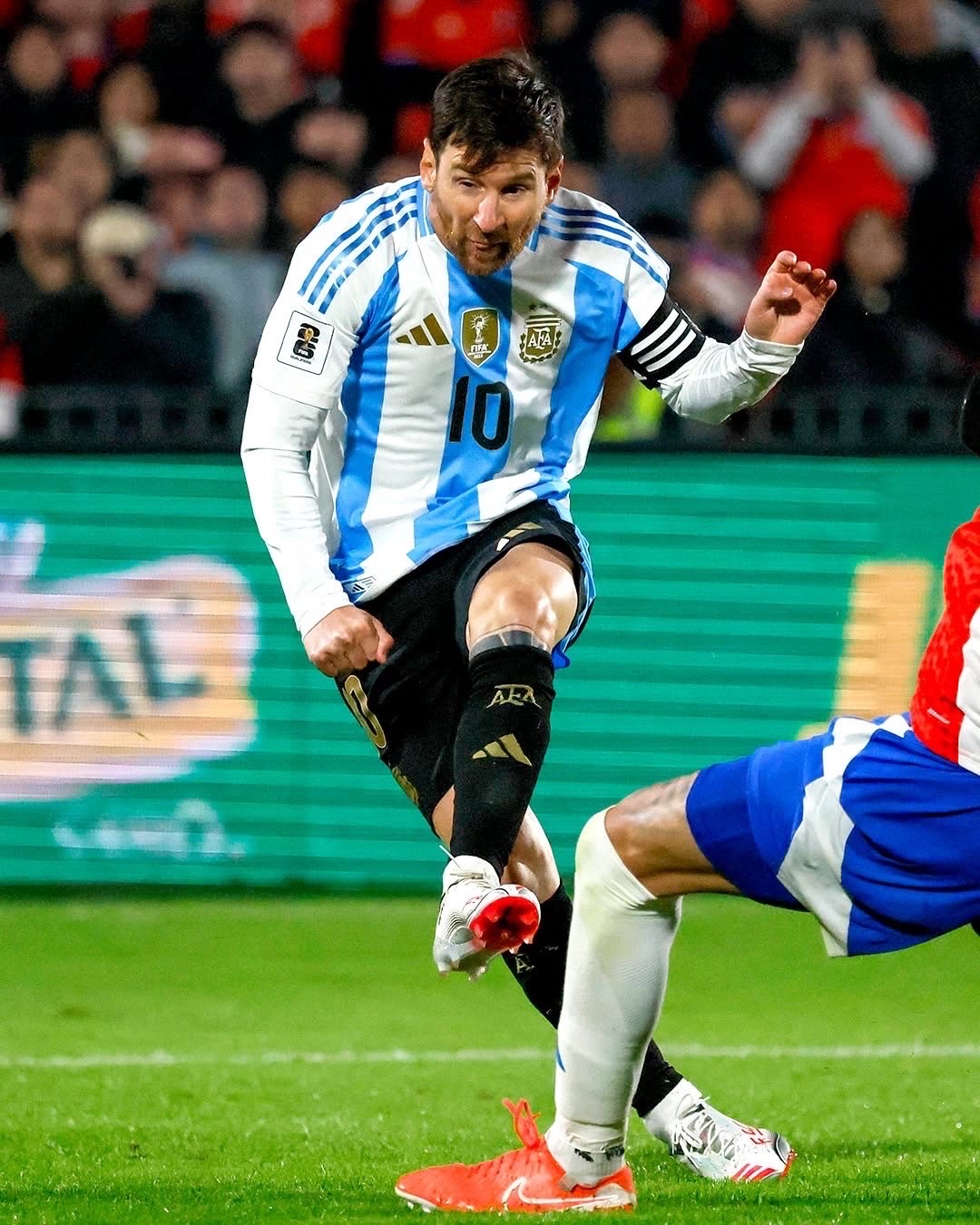 巴塞罗那主场告捷，梅西梅开二度领衔进攻