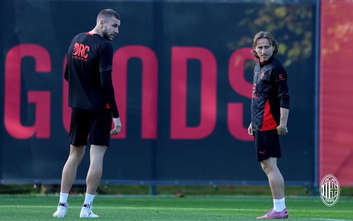 关于AC米兰:教练组调整备战策略的信息