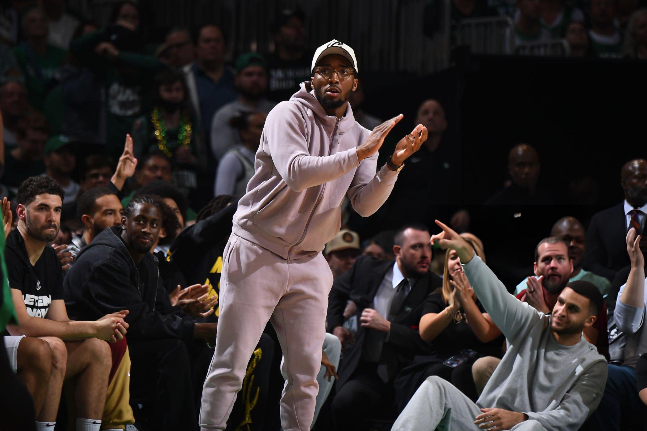 关于爵士巩固战术，米切尔爆发彰显综合实力的信息