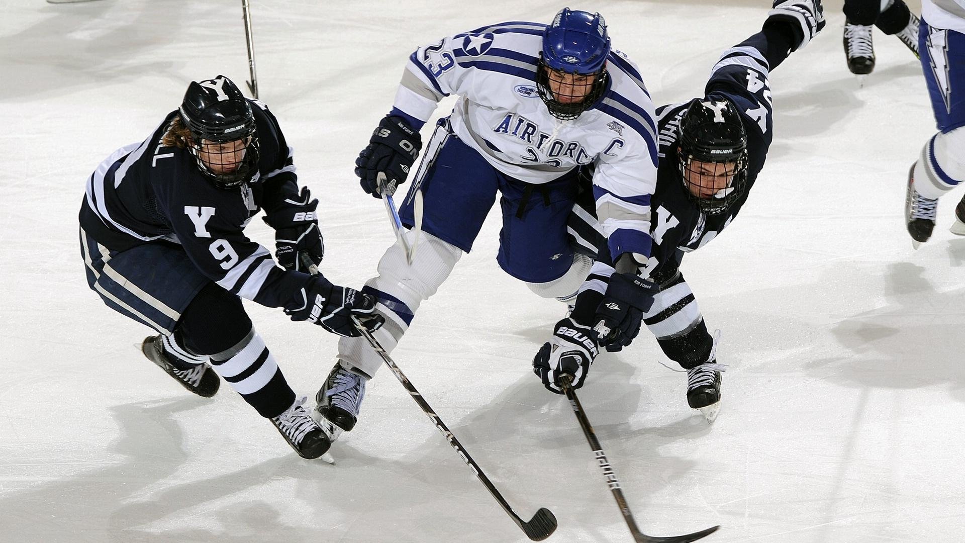 英超争冠焦点战与尼克斯强势晋级，体育之夜的激情交响